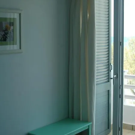 Paradise Hotel 3*